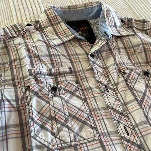 Mens casual button down shirt size medium with lots of details